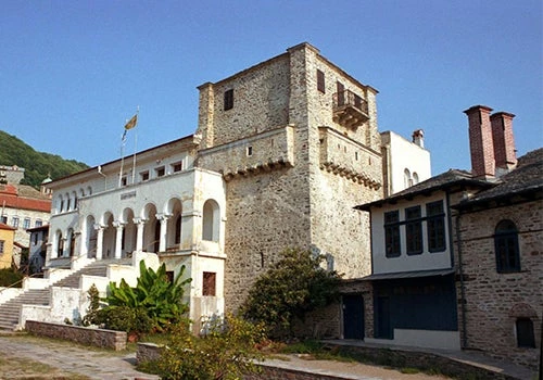 Σκληρή γλώσσα από το Άγιο Όρος προς την Κυβέρνηση για την Συμφωνία των Πρεσπών: Προδοσία η αναγνώριση της «Μακεδονική γλώσσας και εθνότητας»